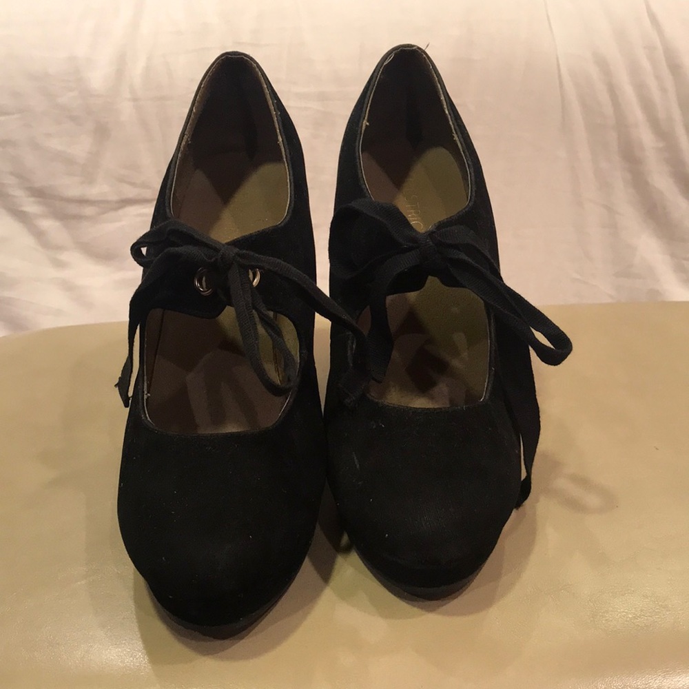 Restricted Wedges